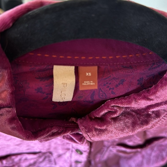 Velour XS Blouse - Picture 4 of 7